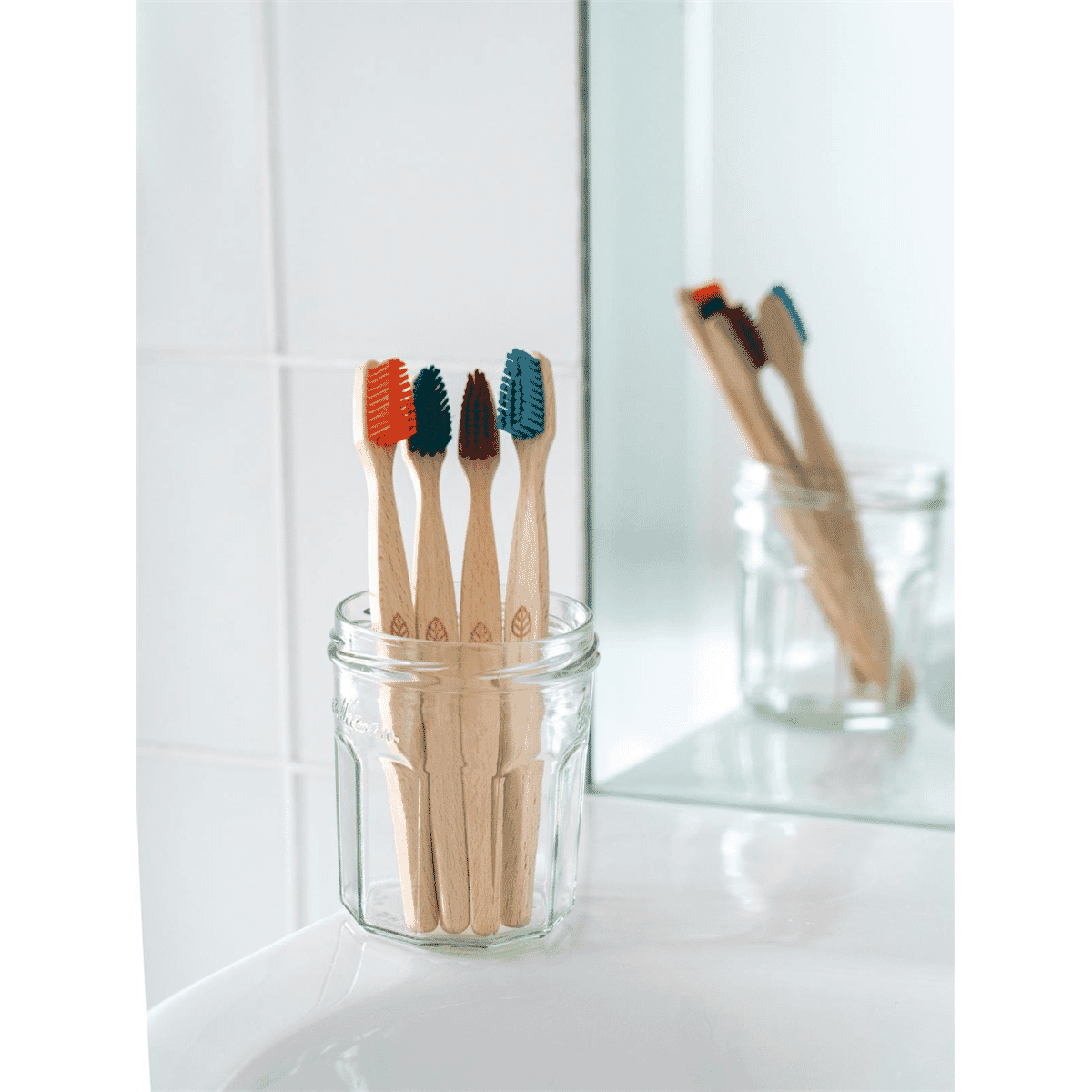 Adult Medium Beechwood Toothbrush Green