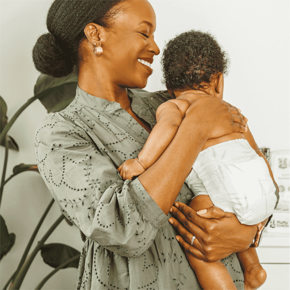 Sustainable Bamboo Nappies Size 2 (3-8kg 6-18lb) 30s